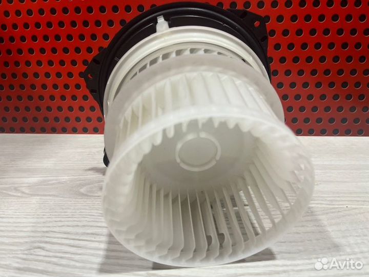 Мотор печки Land Rover Range Rover Vogue L405 2016