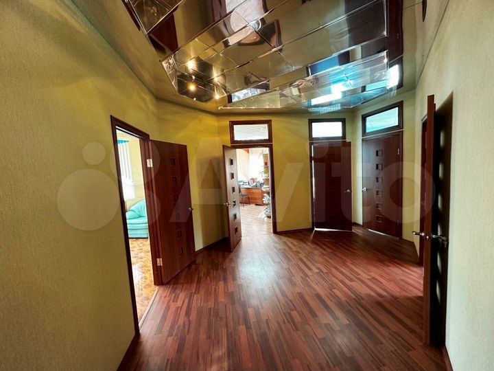 Сдаю офис с мебелью пл. 90 м² (отдельный вход)