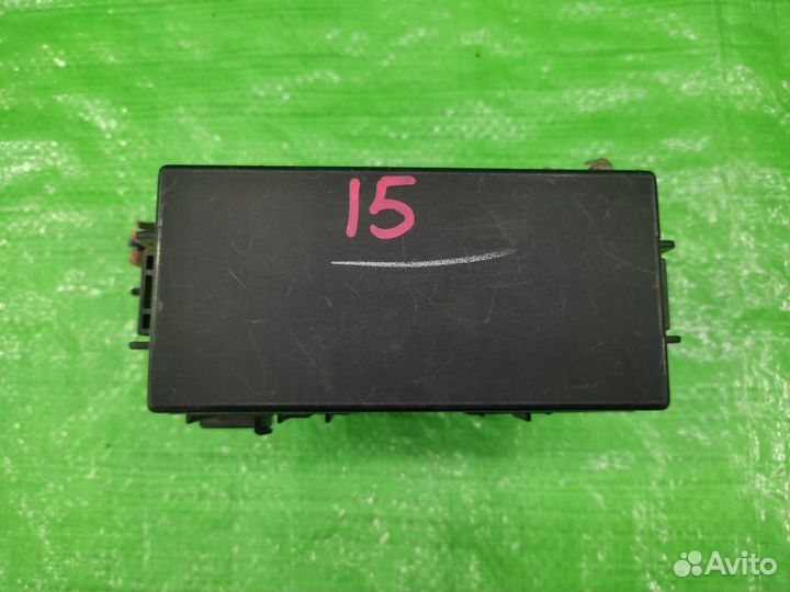 Блок реле под крыло 05084231AB Dodge Caliber 06-11