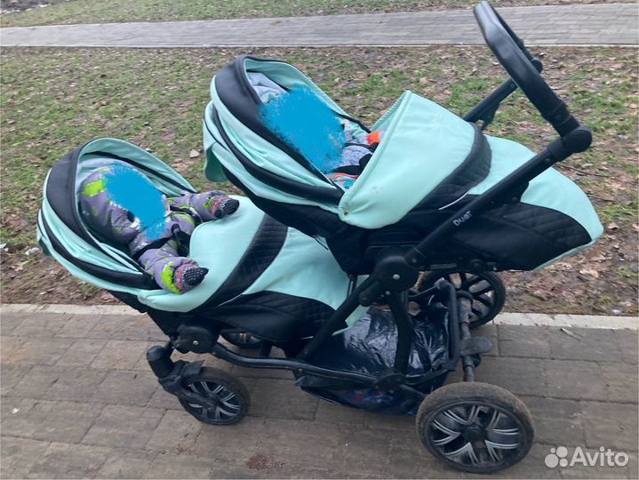 Коляска для двойни бу