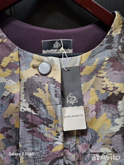 Продаю пиджак женский