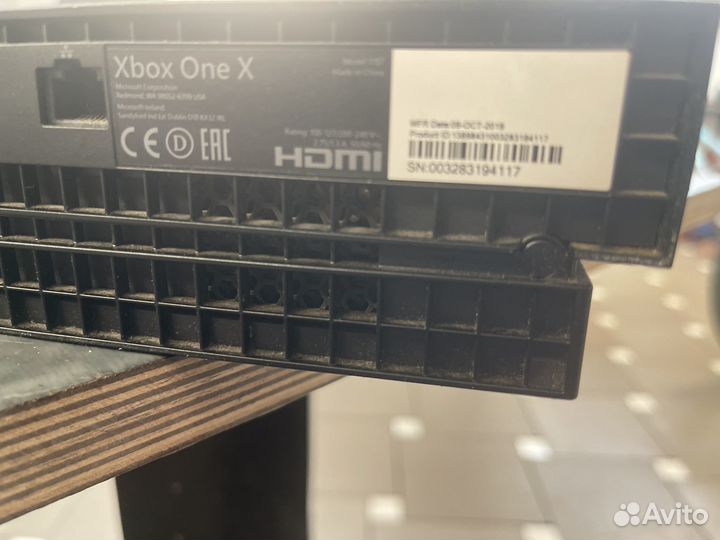 Xbox One x 1tb с играми