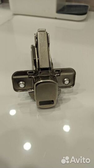 Петля мебельная с доводчиком (комплект)