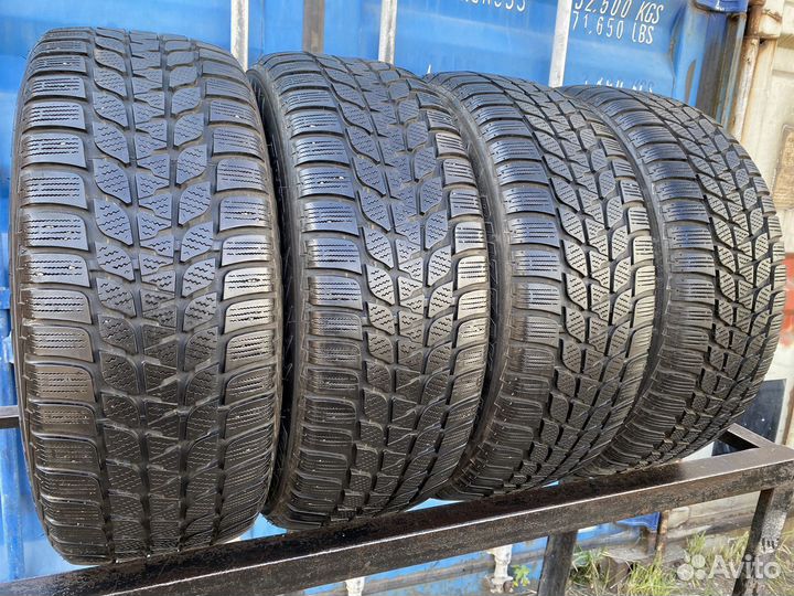 Bridgestone Blizzak LM-25 205/55 R16