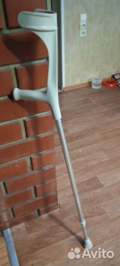 Костыль под локоть
