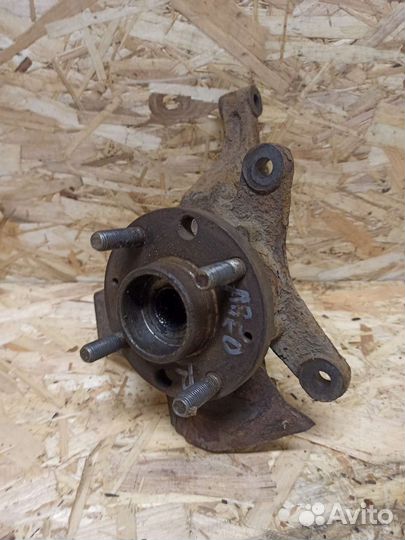 Кулак поворотный правый Chevrolet Aveo T250