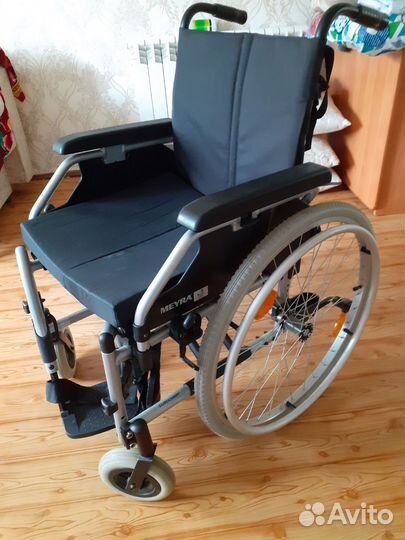 Инвалидная коляска новая