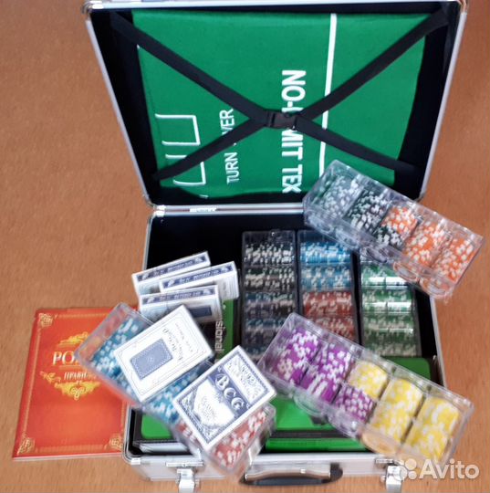 Стильный набор для игры в покер 600 фишек