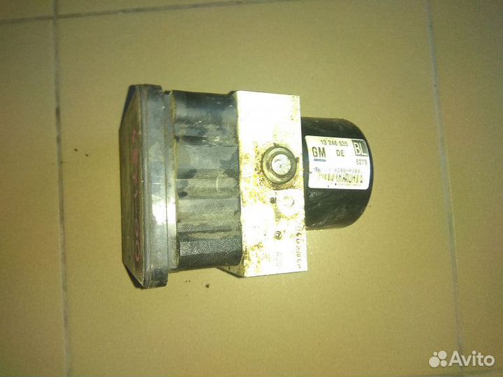 Opel Astra H Блок ABS (насос)