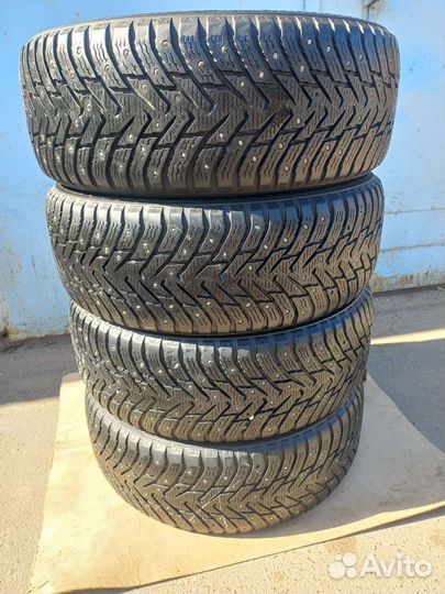 Nokian Tyres Hakkapeliitta 8 SUV 235/55 R19