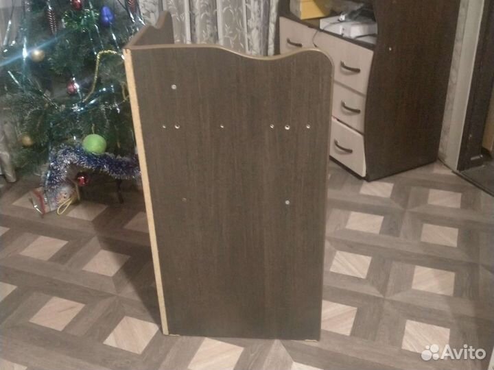 Угловая полка