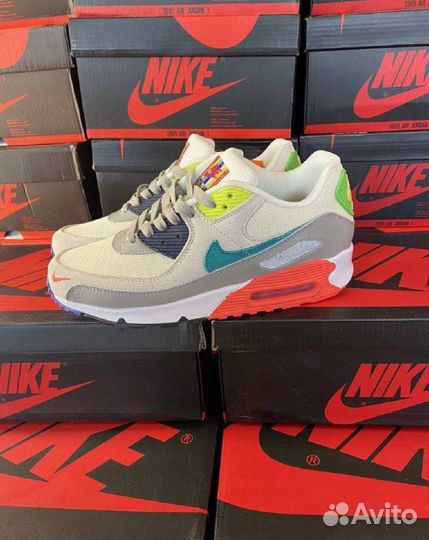 Кроссовки Nike Air Max 90 Luxe