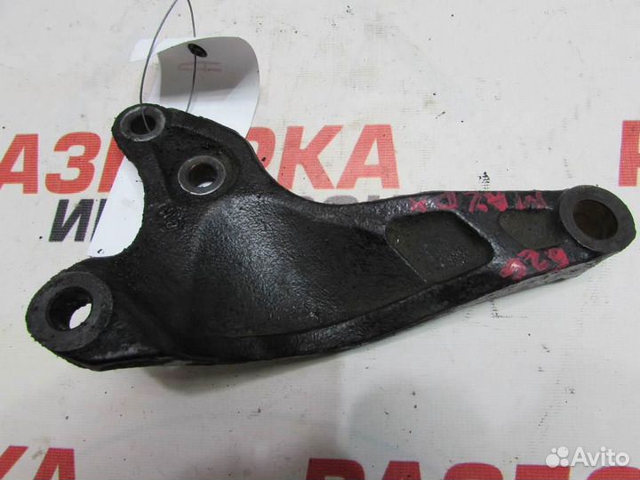 Кронштейн опоры кпп для Mazda 626 4 1992-1997г
