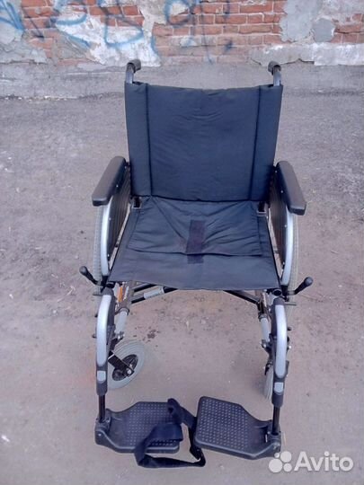 Коляска инвалидная