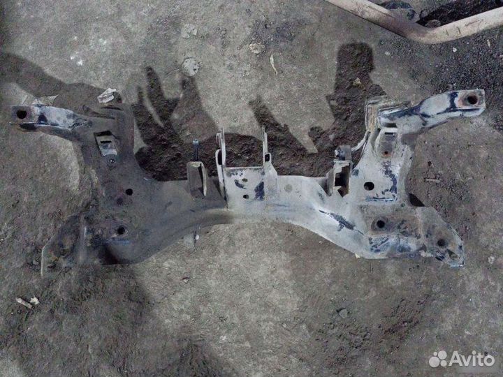 Подрамник Kia Spectra