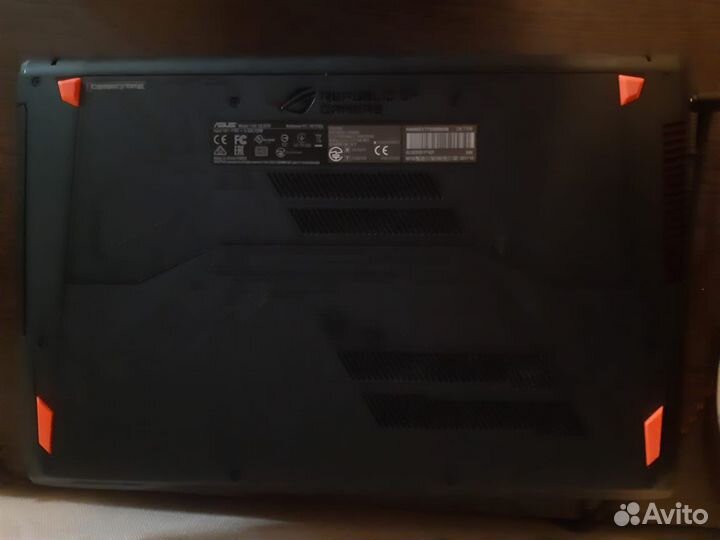 Продам игровой ноутбук asus Strix GL553VE