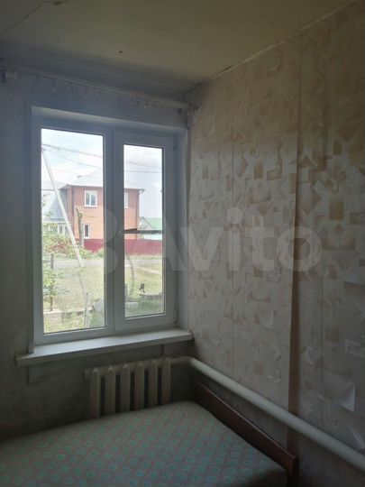 Дом 35,7 м² на участке 8,2 сот.