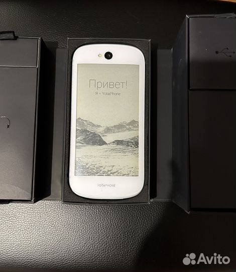 Yota YotaPhone 2, 2/32 ГБ