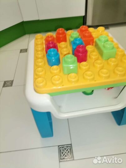 Развивающий столик hicco