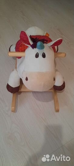 Детская игрушка качалка