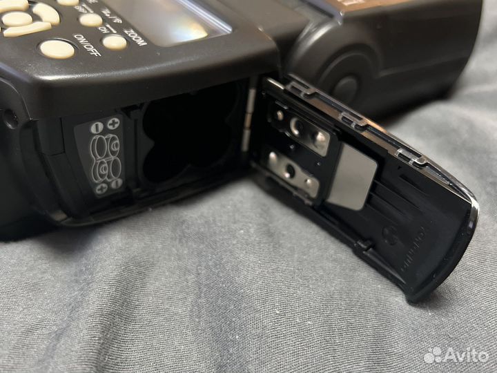 Вспышка yongnuo YN-560 III