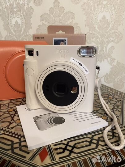 Fujifilm instax square SQ1 + чехол (2 цвета)