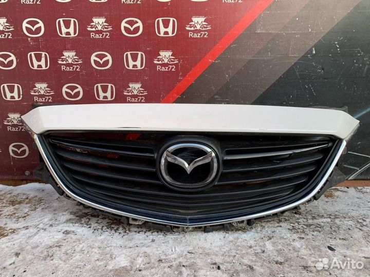 Решетка радиатора Mazda Mazda6