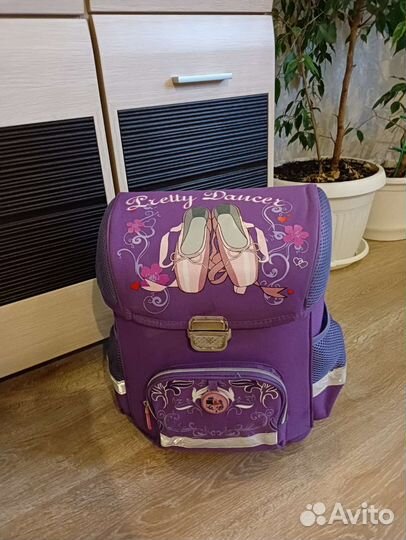 Школьный рюкзак