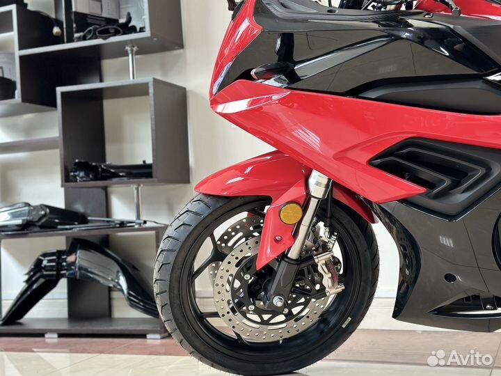 Электромотоцикл BMW RR