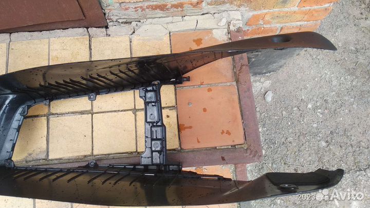 Консоль с хендай Солярис 2019 года