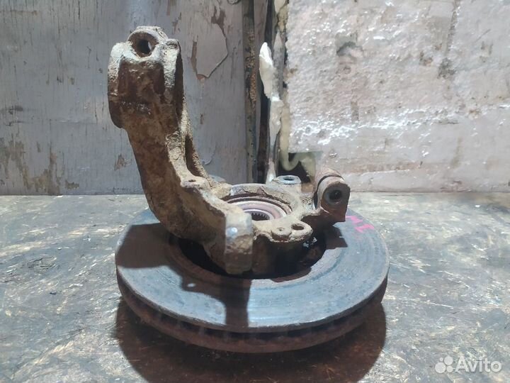 Кулак передний левый Ford Mondeo I (1993—1996) 1, I, FD