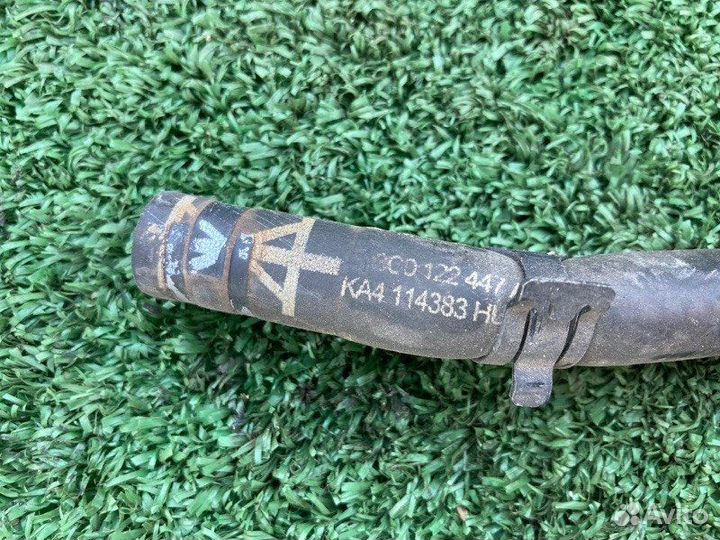 Патрубок охлаждения Volkswagen Passat B6 BWA 2006