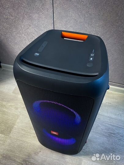 Портативная колонка jbl partybox 300