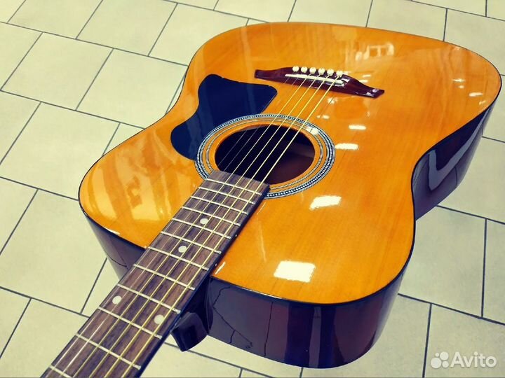 Акустическая гитара
