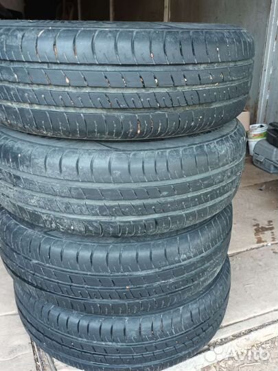 Kumho 722 185/85 R15