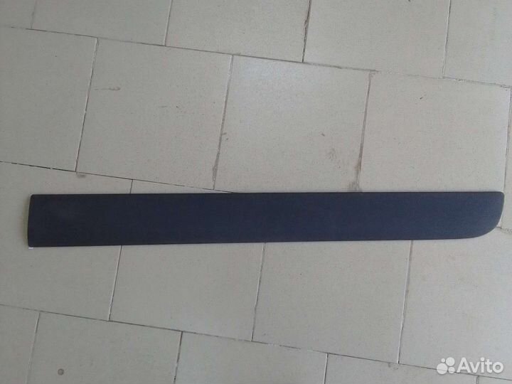 Накладка двери передняя левая Suzuki SX4