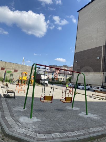 2-к. квартира, 74 м², 10/10 эт.