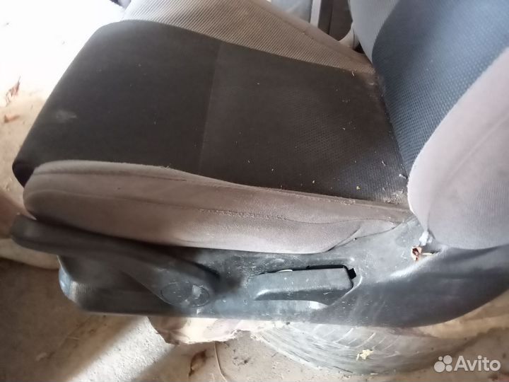 Сидения Субару Импреза