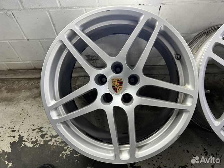 Одноширокий комплект дисков Porsche Macan r18 VAG