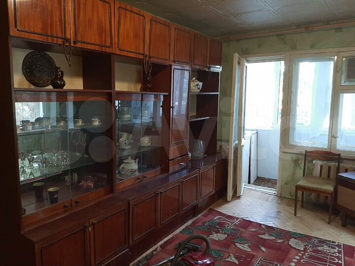 Комната 42 м² в 2-к., 2/5 эт.