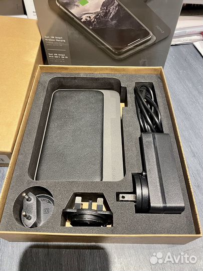 Беспроводная/проводная зарядка Nomad Base Station