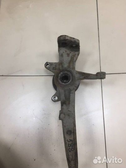 Кулак поворотный передний правый Mazda 6