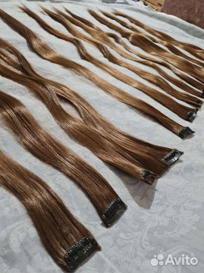 Волосы на заколках