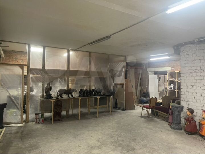 Свободного назначения, 200 м²