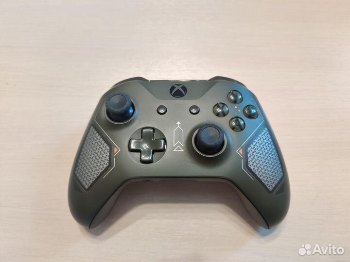 Геймпад Xbox One S