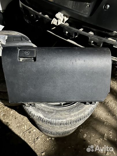 Бардачок камри