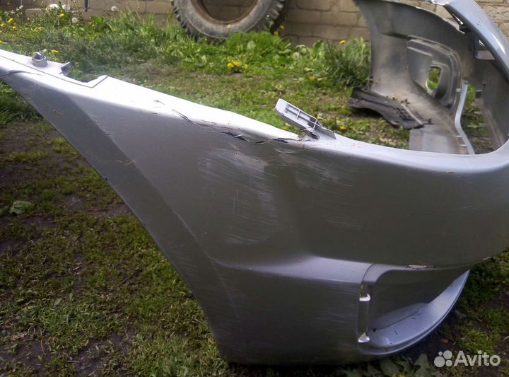 Бампер передний на largus