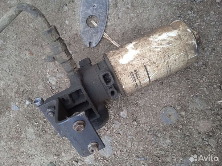 Кронштейн топливного фильтра iveco