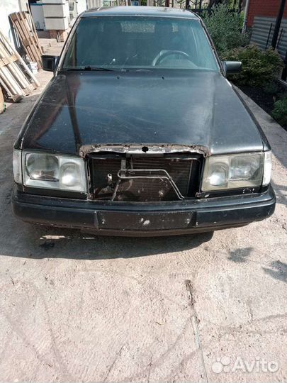 Кузовные детали Mercedes 124