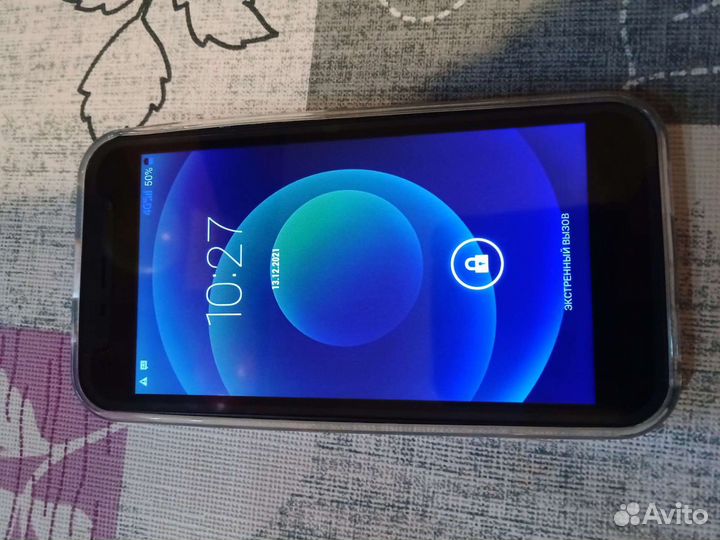 Продается телефон (смартфон)